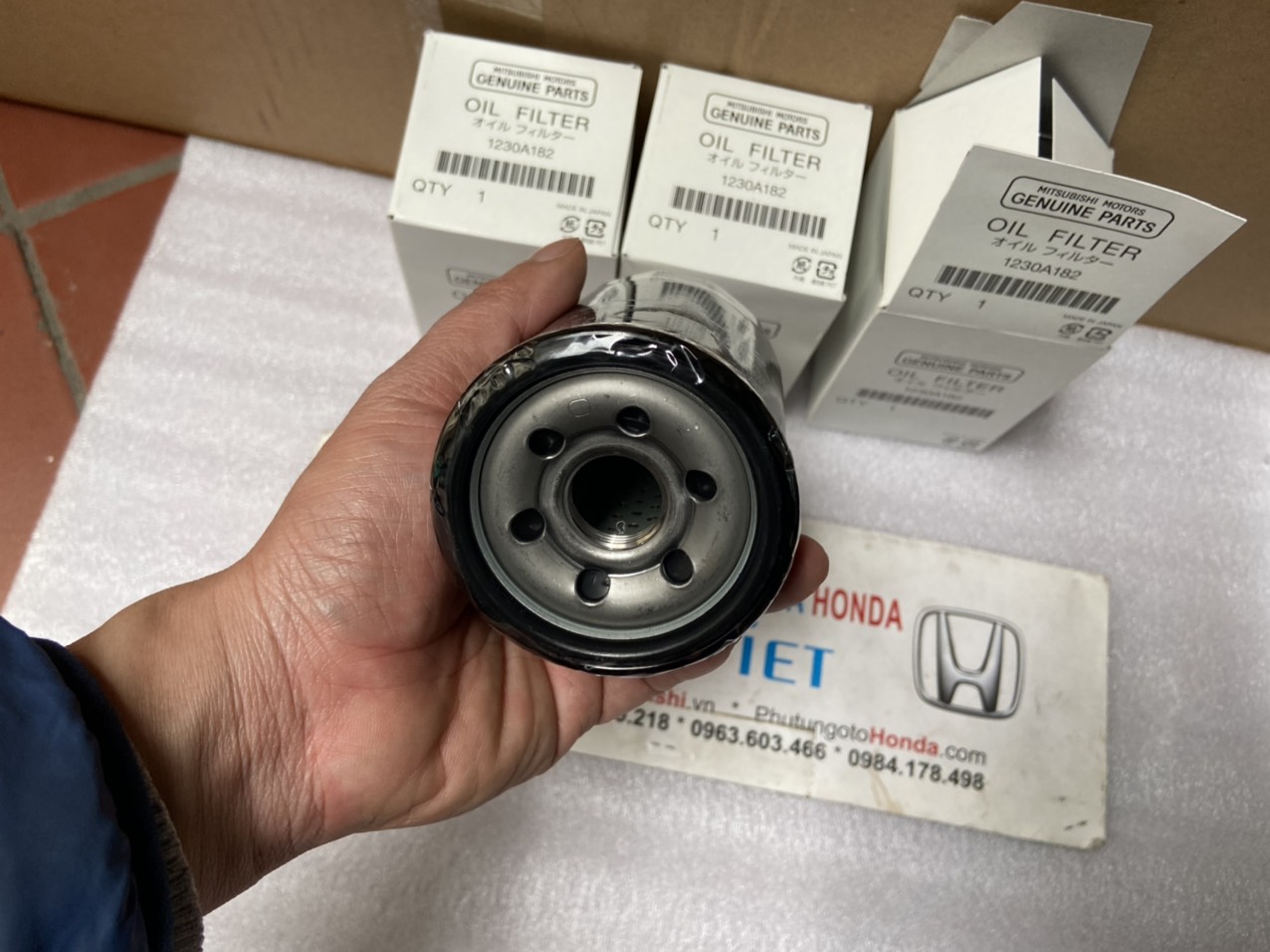 Lọc dầu nhớt động cơ Miviec xe Mitsubishi
