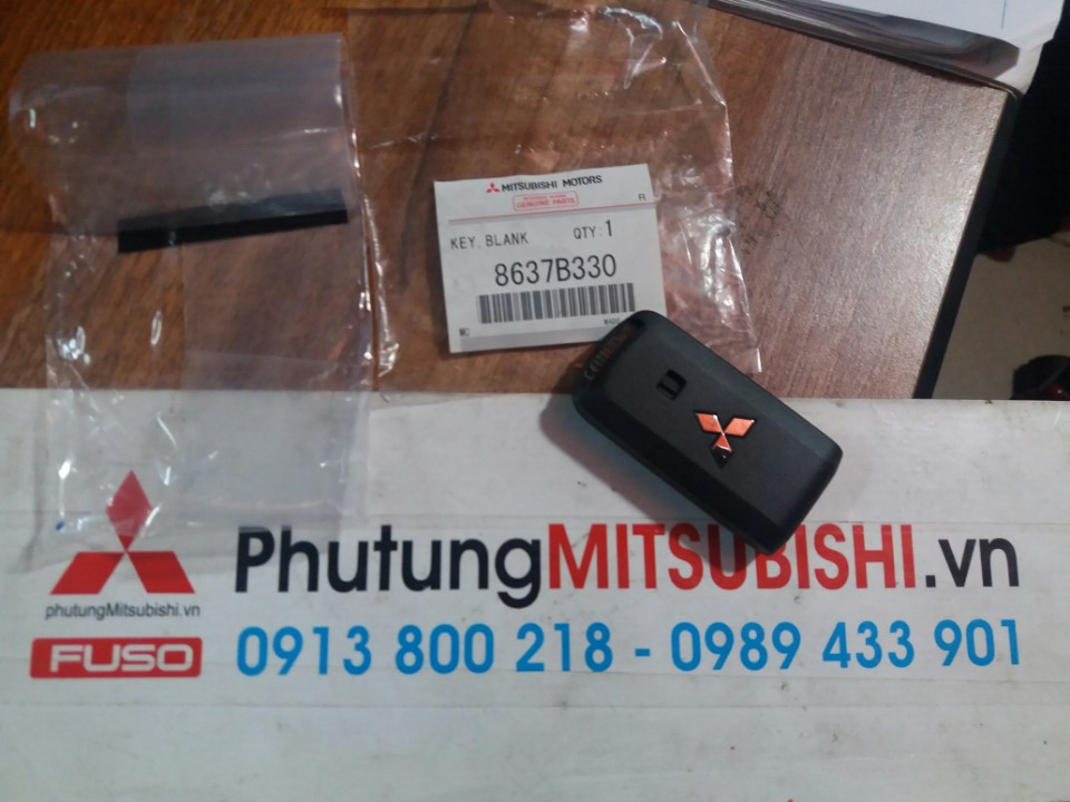 Chìa khóa điện xe Mitsubishi Attrage