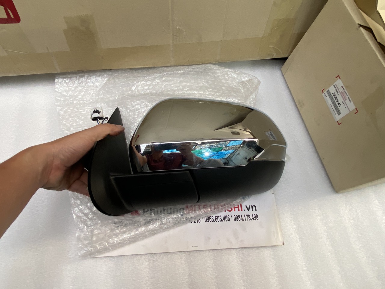 Gương chiếu hậu xe Mitsubishi Triton 2019-2025 (loại không đèn xi nhan)