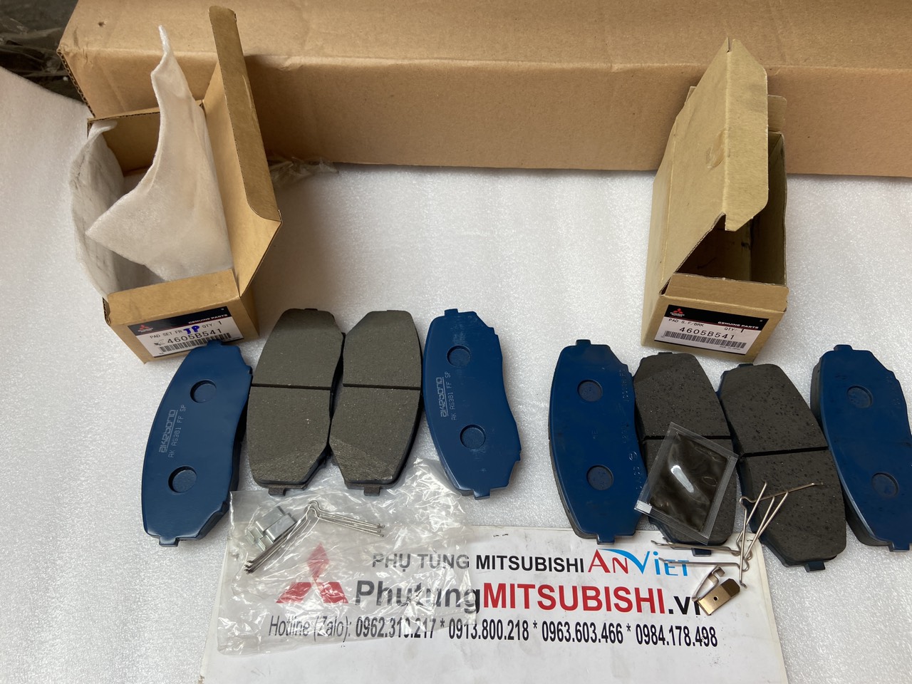 Má phanh trước xe mitsubishi Triton 2019-2025