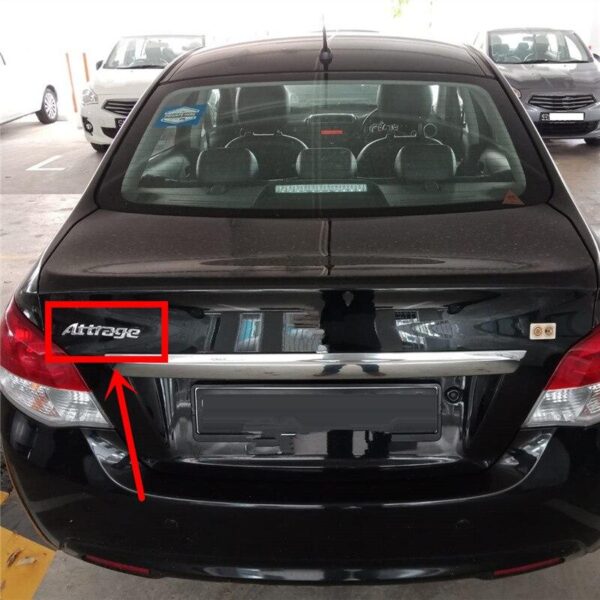 Biểu tượng, Logo Chữ Attrage phía sau cốp xe Mitsubishi Attrage