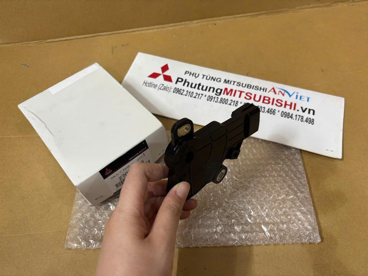 Rẻ quạt hộp số xe Mitsubishi Attrage