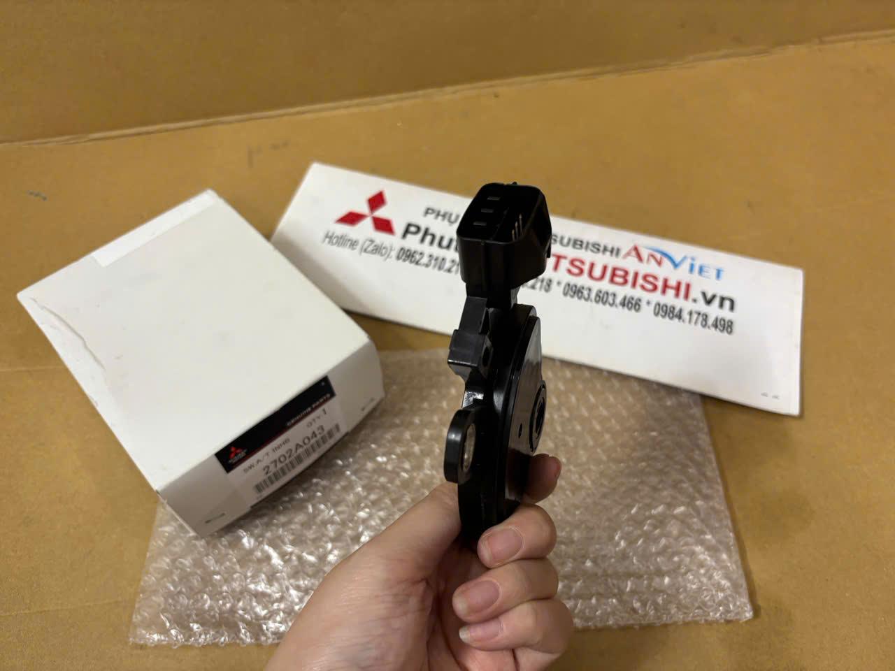 Rẻ quạt hộp số xe Mitsubishi Attrage