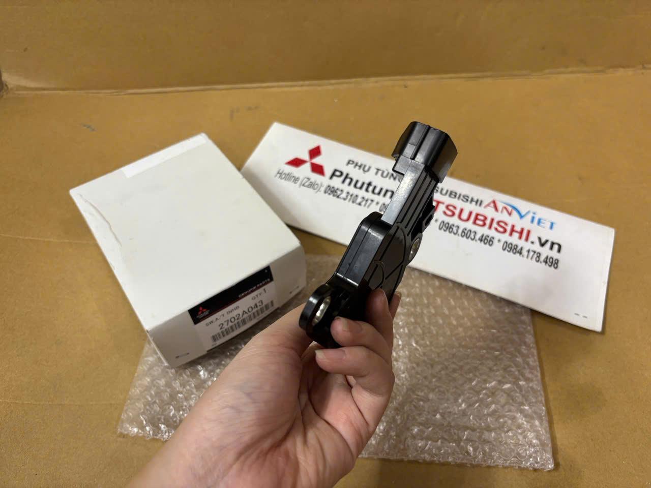 Rẻ quạt hộp số xe Mitsubishi Attrage