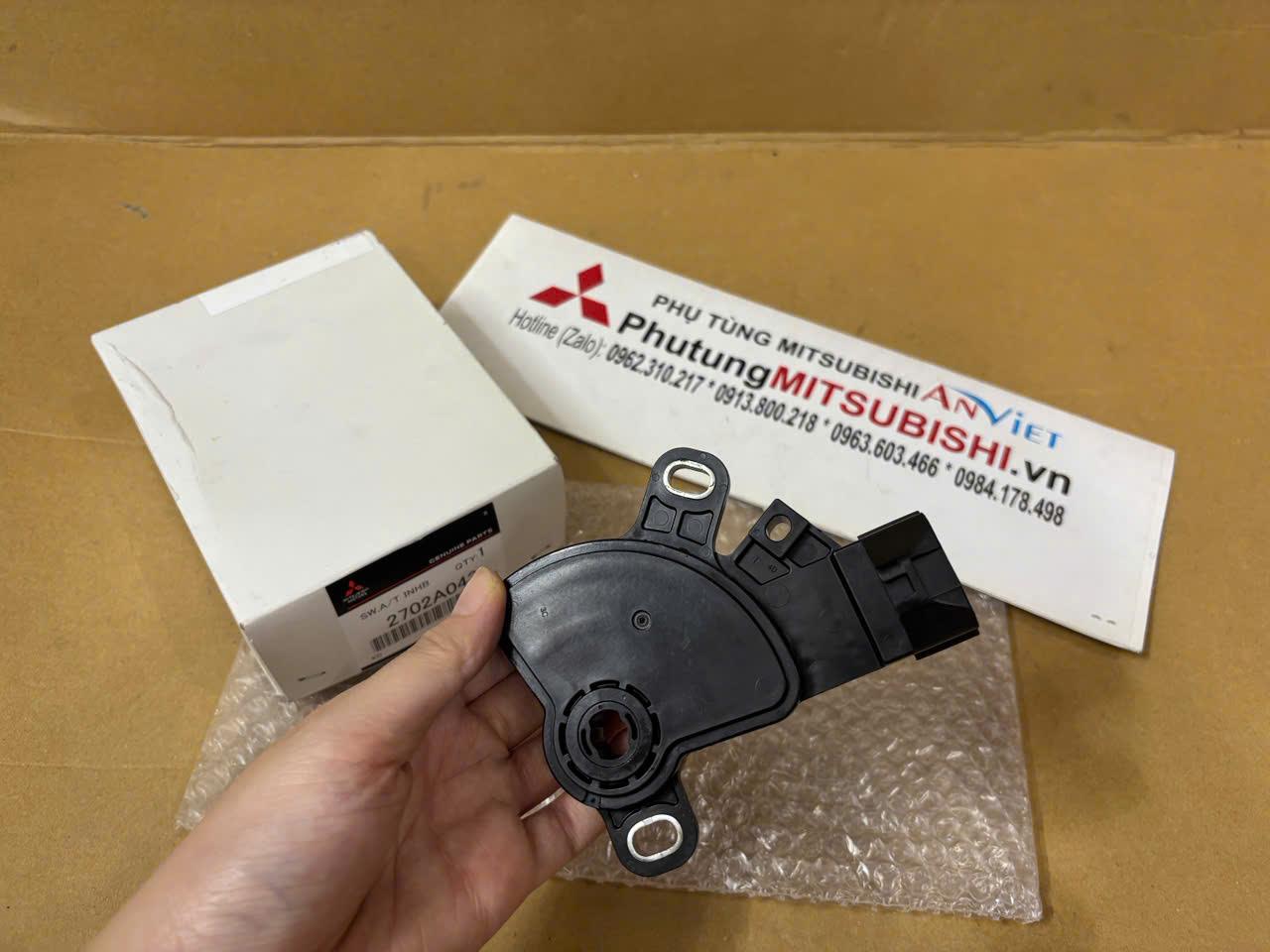 Rẻ quạt hộp số xe Mitsubishi Attrage