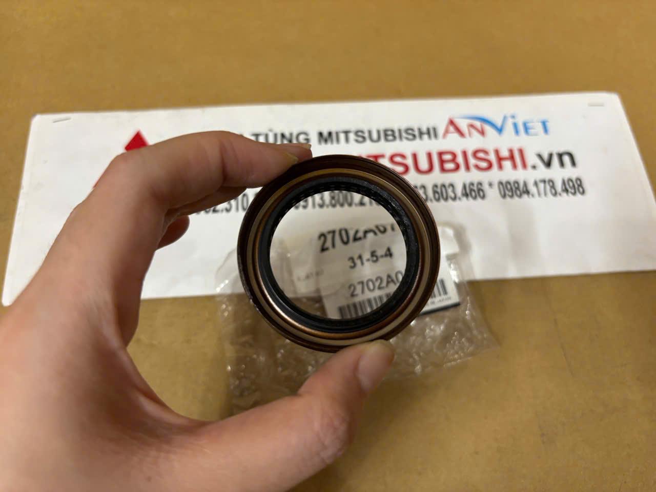 Phớt láp hộp số tự động Mitsubishi Attrage