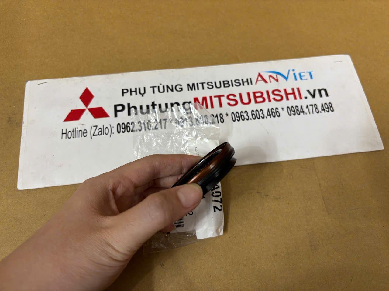 Phớt láp hộp số tự động Mitsubishi Attrage