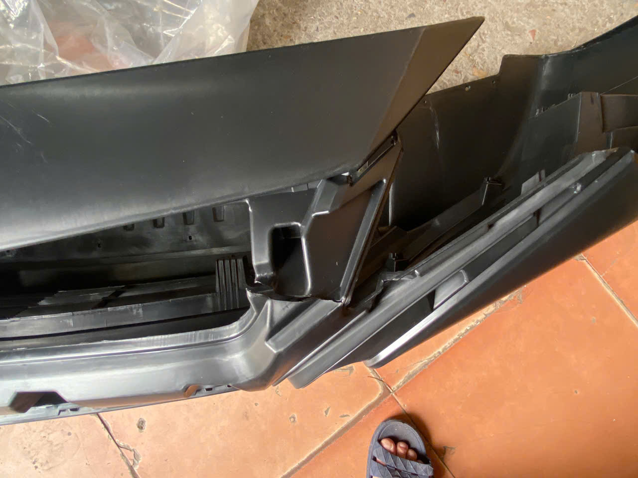 Thanh lý Cản trước, Ba đờ sốc trước xe Mitsubishi Attrage