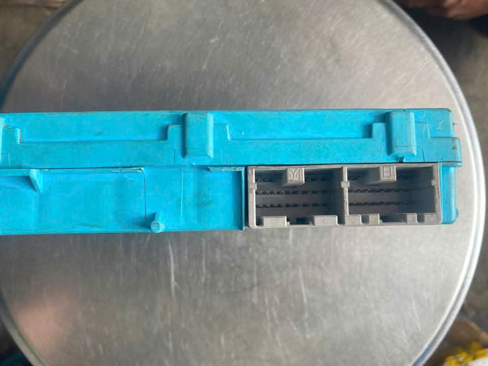 Hộp etacs điều khiển thời gian, âm báo xe Mitsubishi Grandis hàng bãi