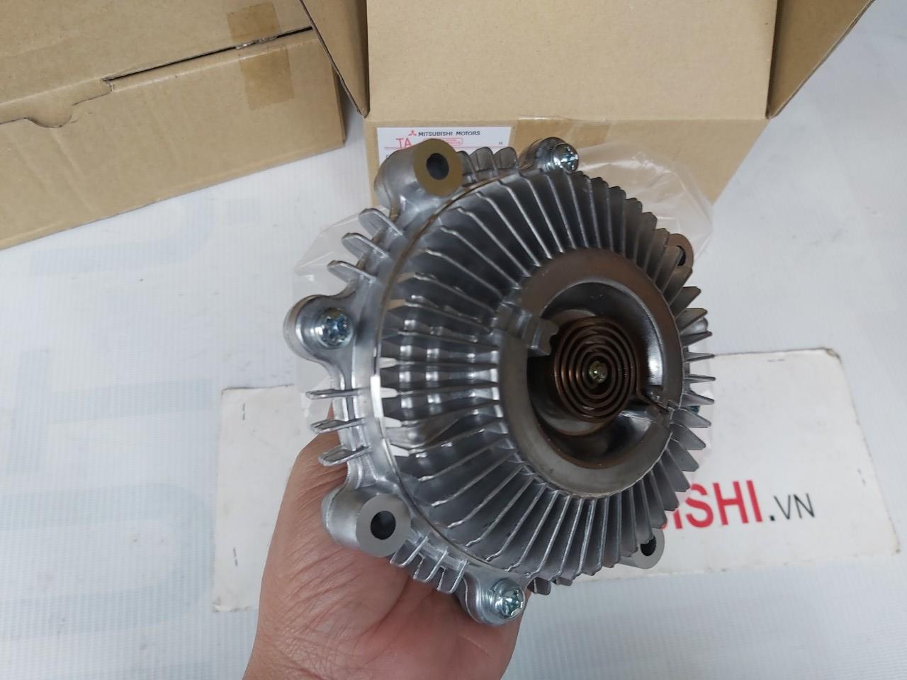 Ly tâm, Ly hợp quạt xe Mitsubishi Jolie