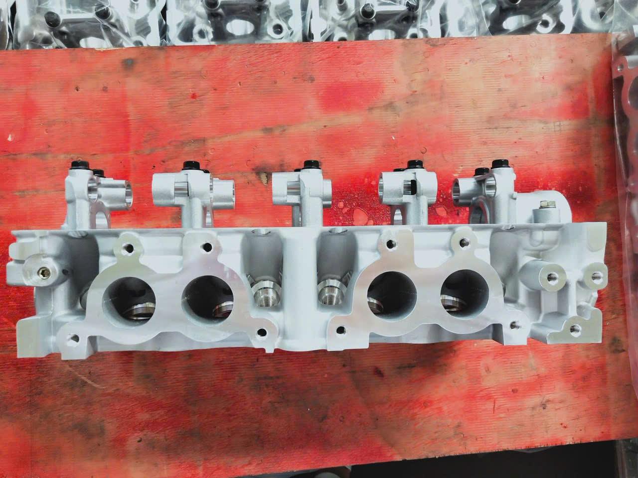 Mặt quy lát, Mặt máy xe Mitsubishi Jolie chế hòa khí