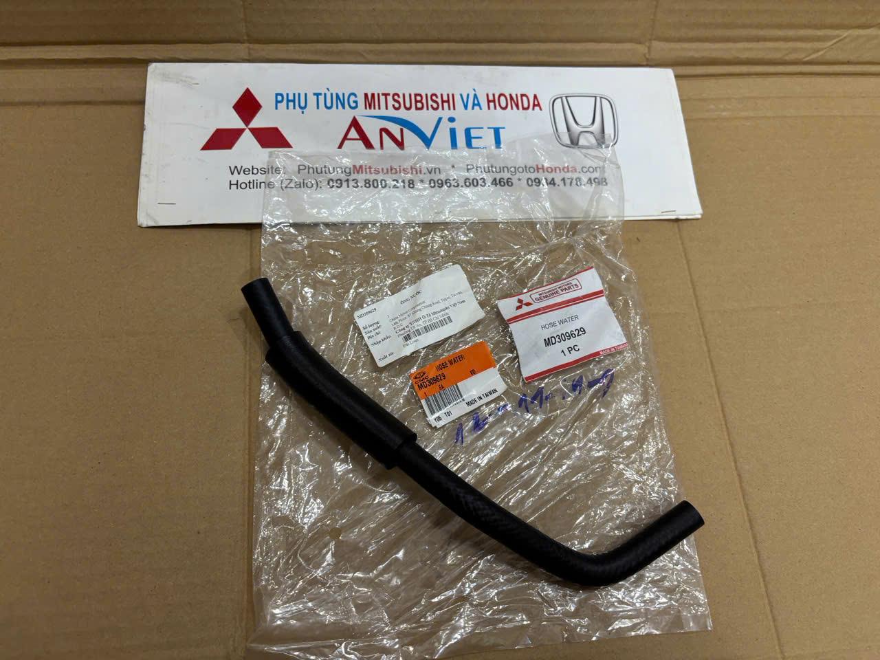 Ống nước bướm ga xe Mitsubishi Jolie 2001-2006