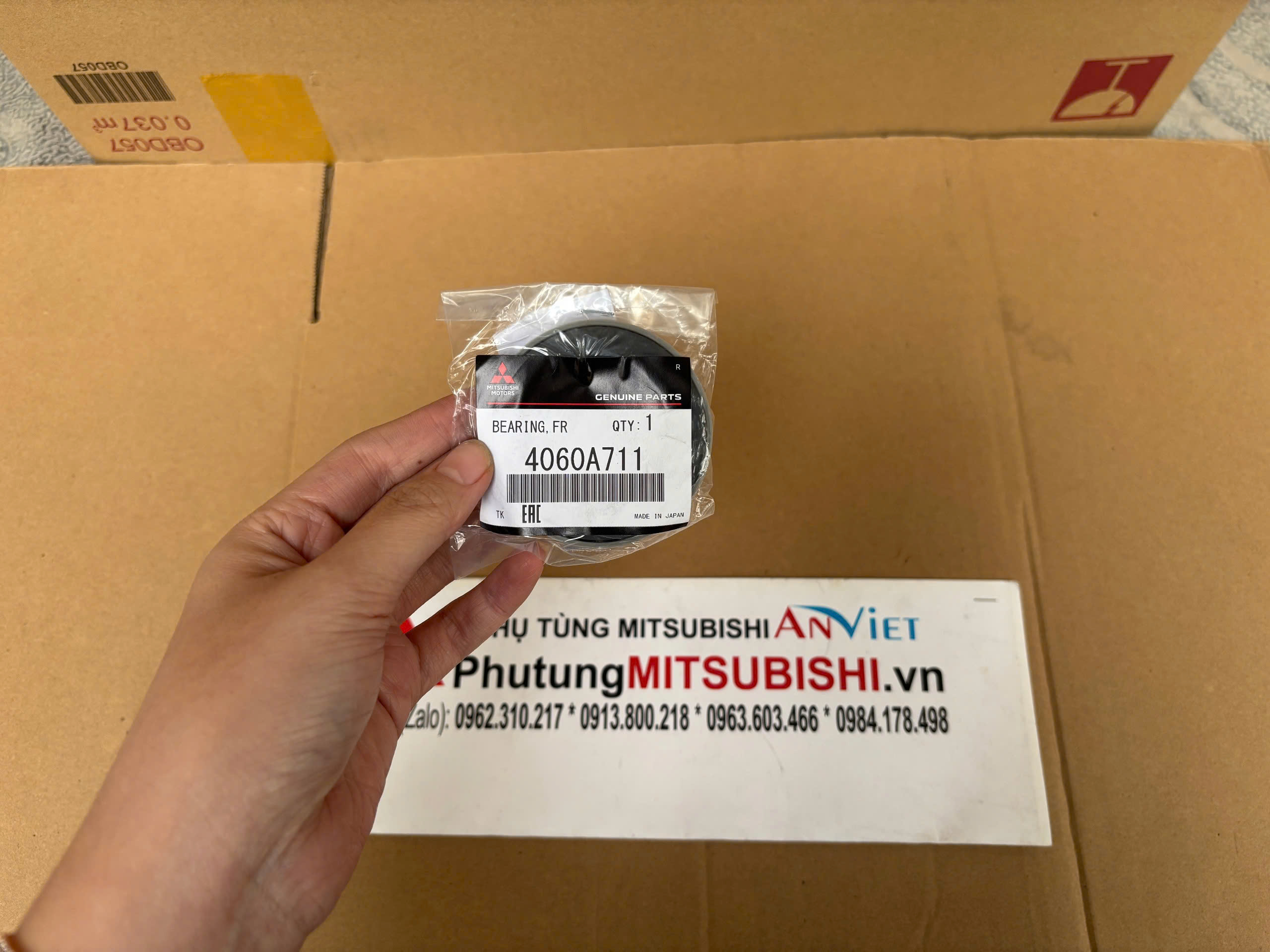 Bi Bát Bèo Giảm Xóc Trước xe Mitsubishi Xpander