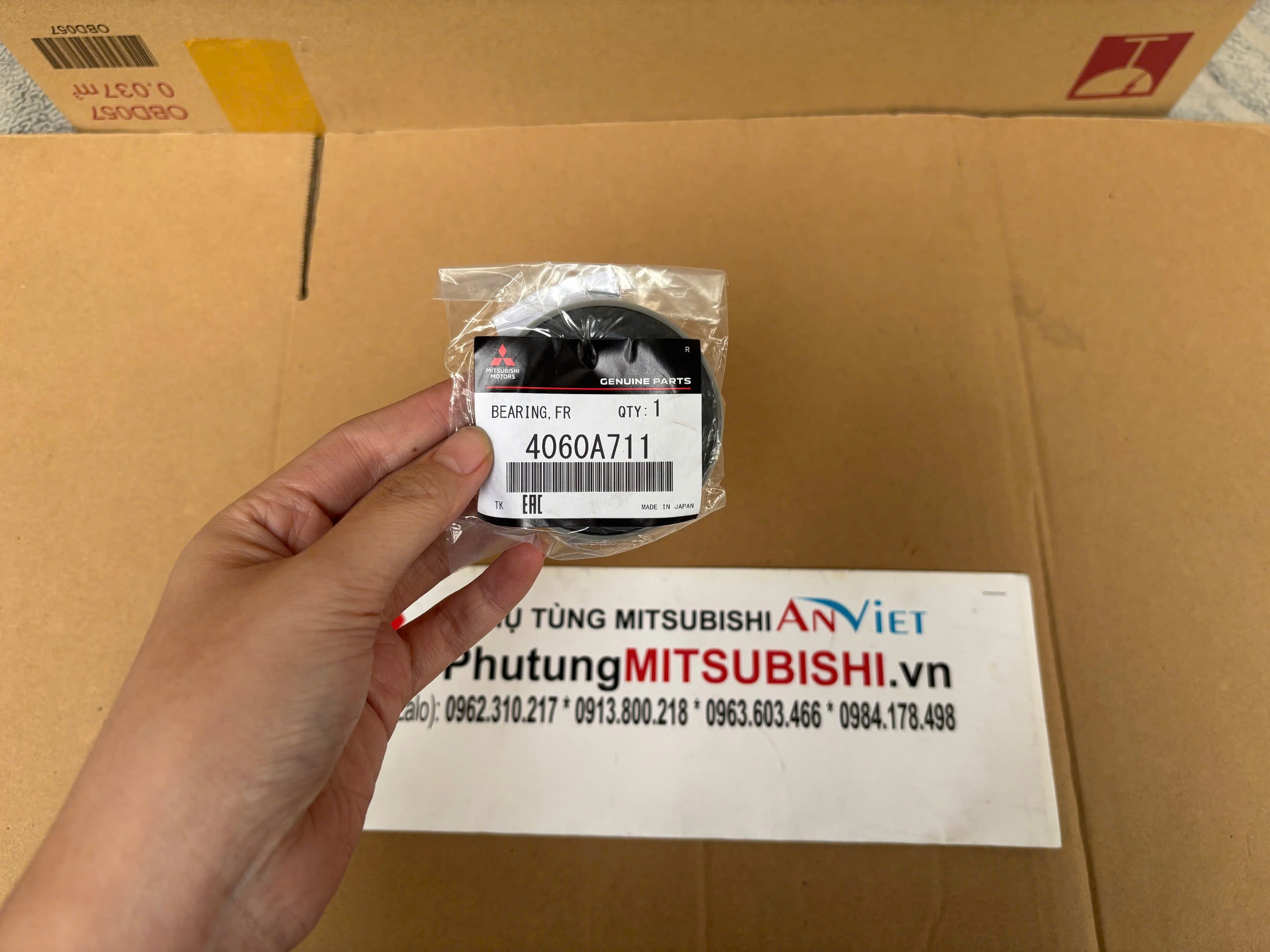 Bi Bát Bèo Giảm Xóc Trước xe Mitsubishi Xpander