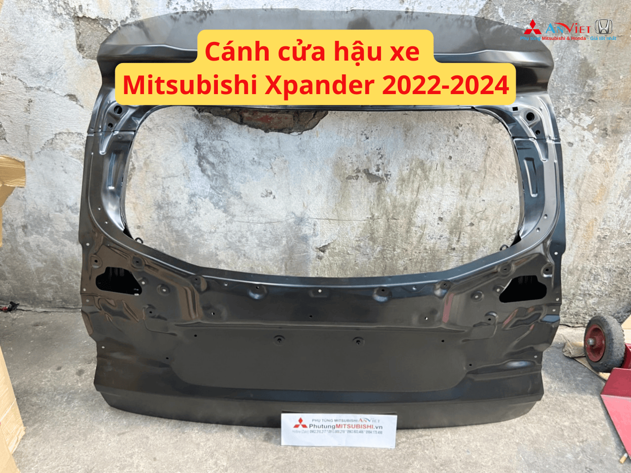 Cánh cửa hậu xe Mitsubishi Xpander 2022-2024