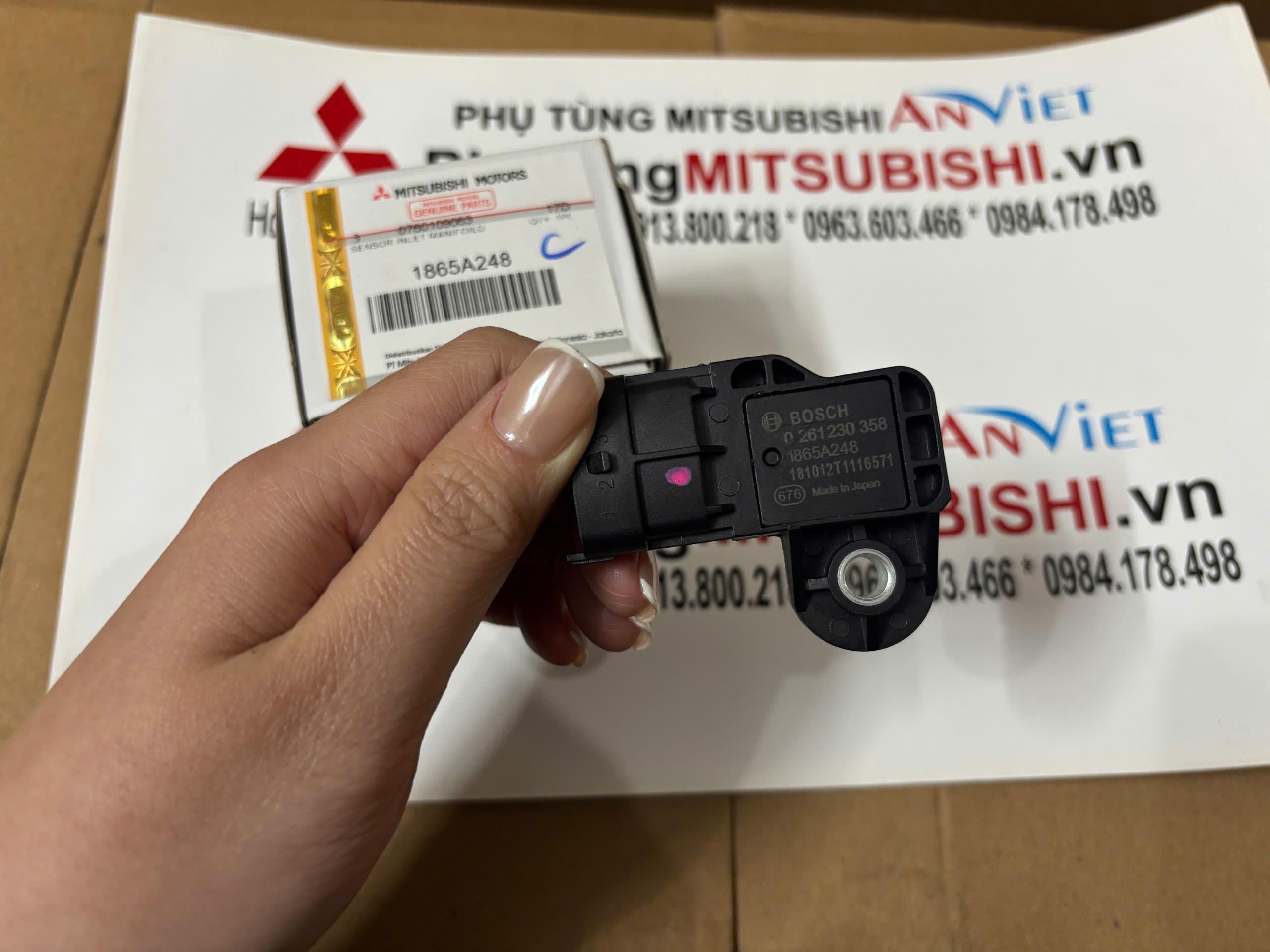 Cảm biến khí nạp xe Mitsubishi Xpander
