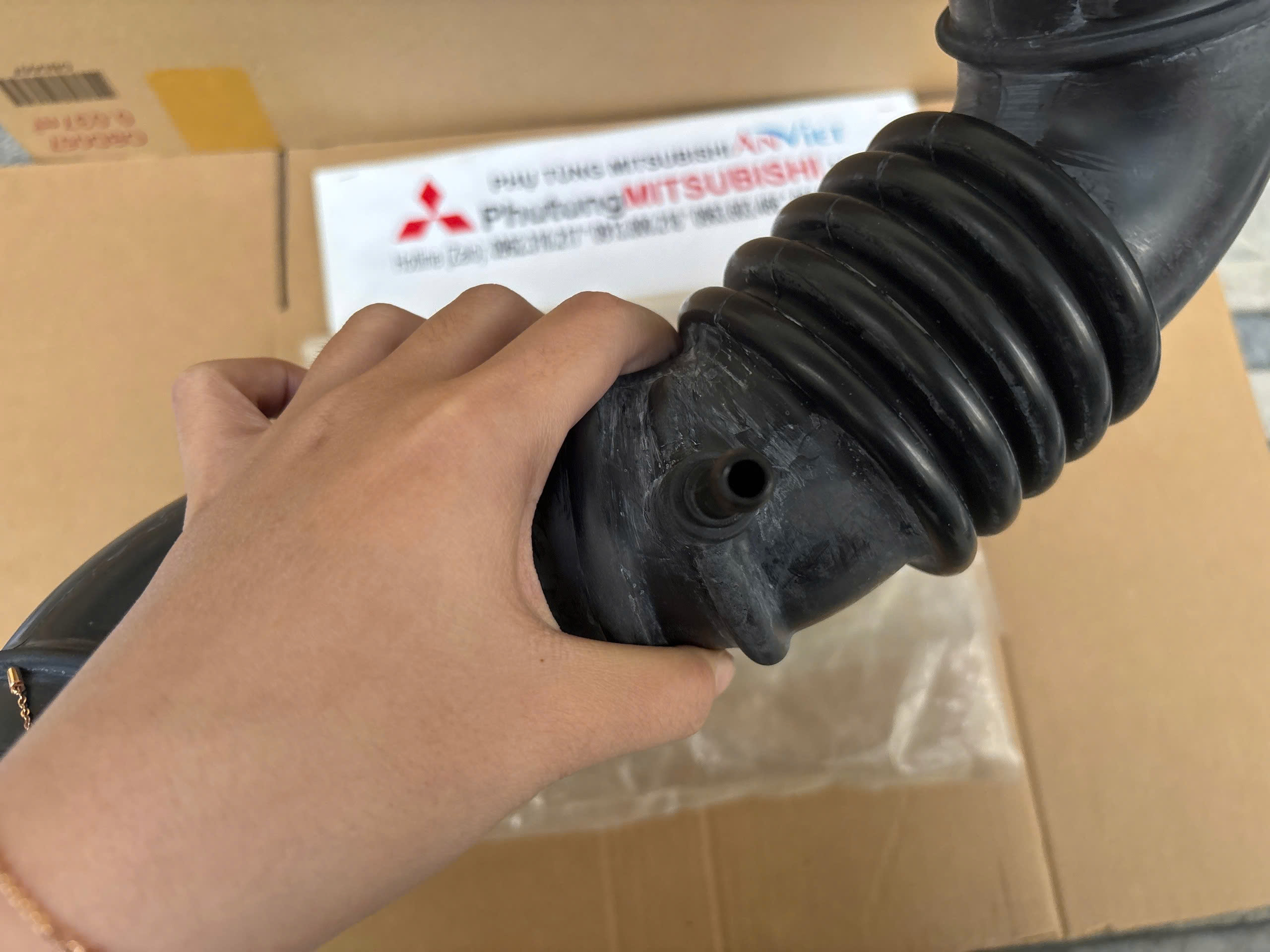 Cổ hút gió mềm xe Mitsubishi Xpander