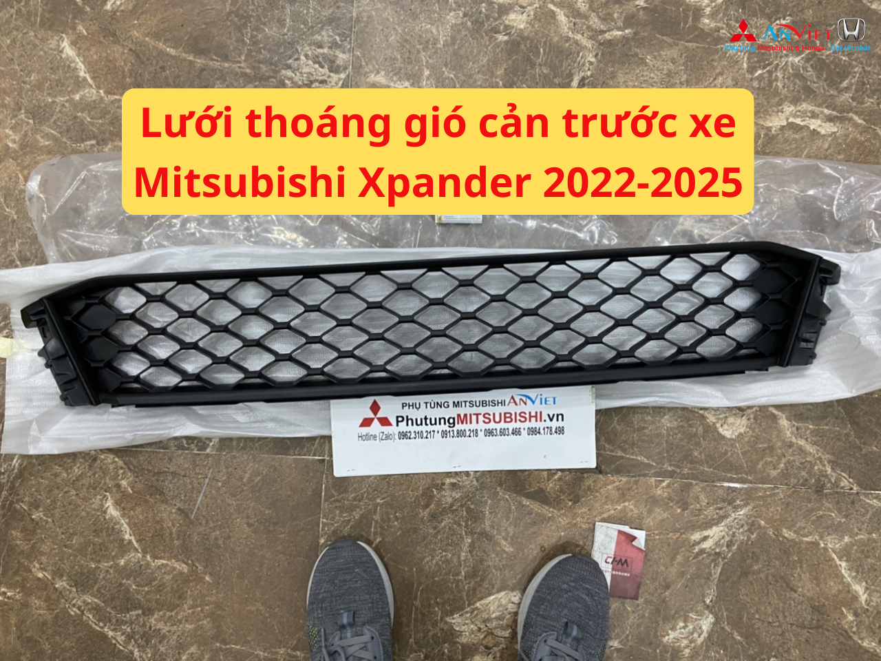 Lưới thoáng gió cản trước xe Mitsubishi Xpander 2022-2025