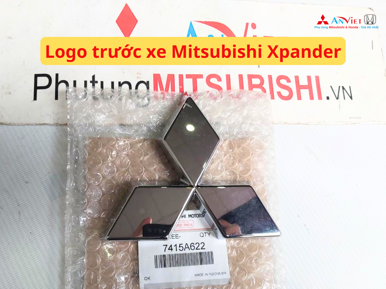 Logo trước xe Mitsubishi Xpander