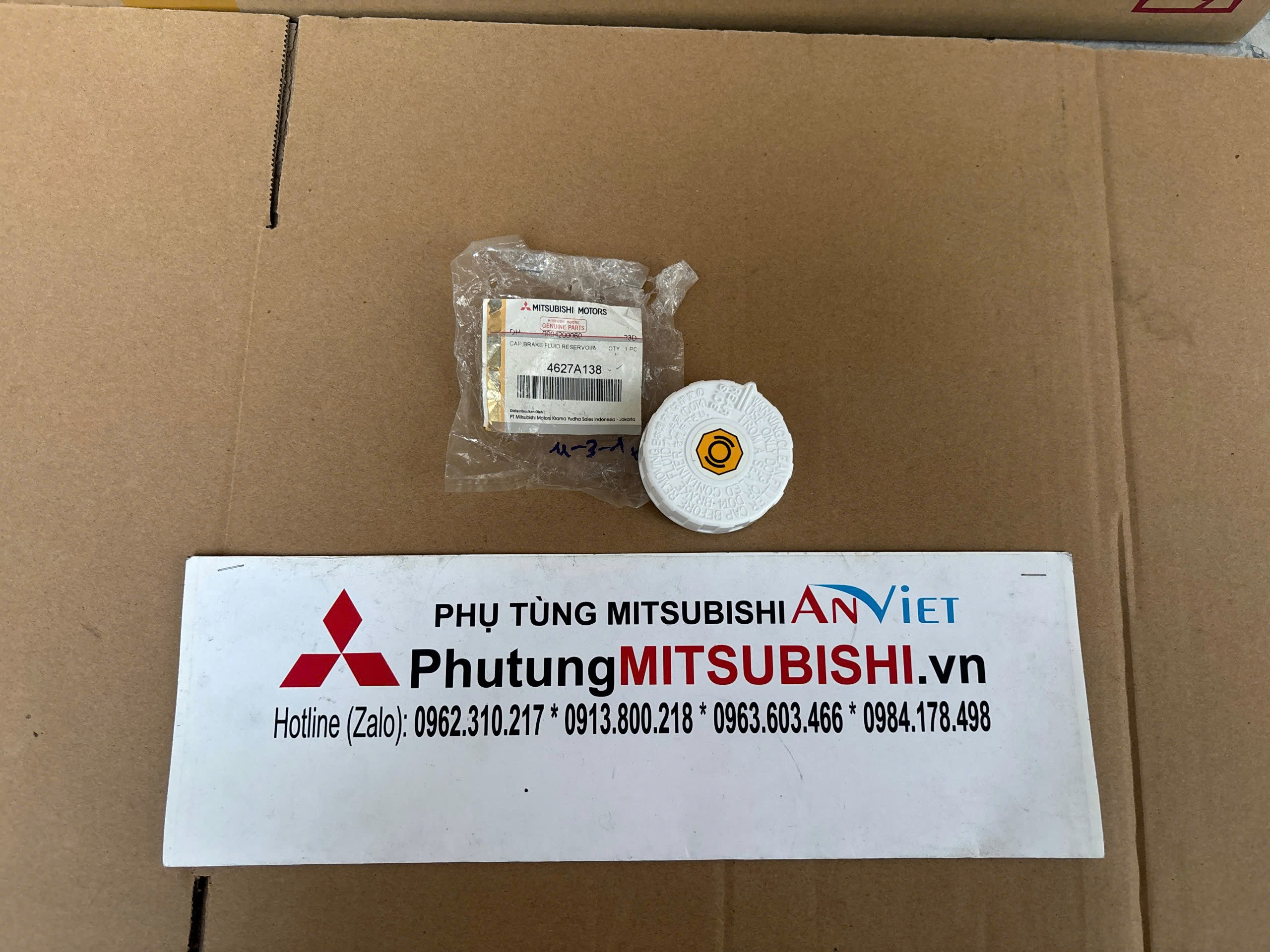 Nắp Bình Dầu Phanh xe Mitsubishi Xpander