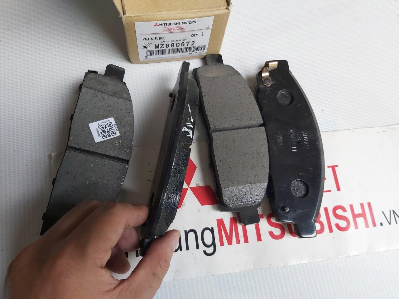 Má phanh trước, Bố thắng trước xe Mitsubishi Zinger