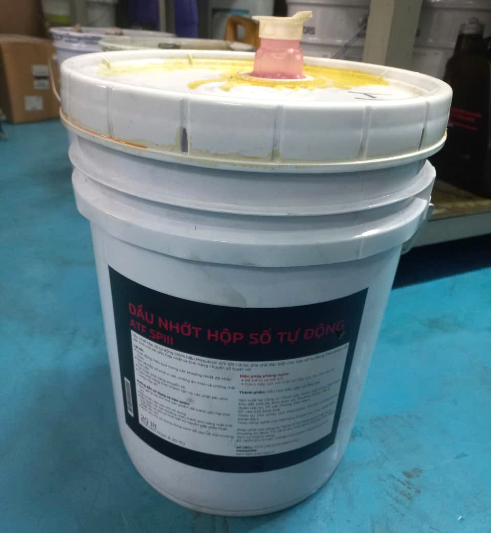 DẦU HỘP SỐ xe Mitsubishi Triton,  Pajero Sports,  Grandis ,  Lancer Gala ,   Zinger , Dầu hộp số Mitsubishi ATF ATF SPIII  sp3 MZ320990 