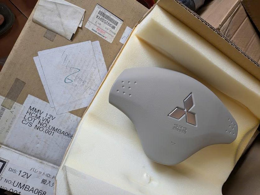 Túi khí vô lăng Mitsubishi Zinger (có thể lắp Mitsubishi Triton)