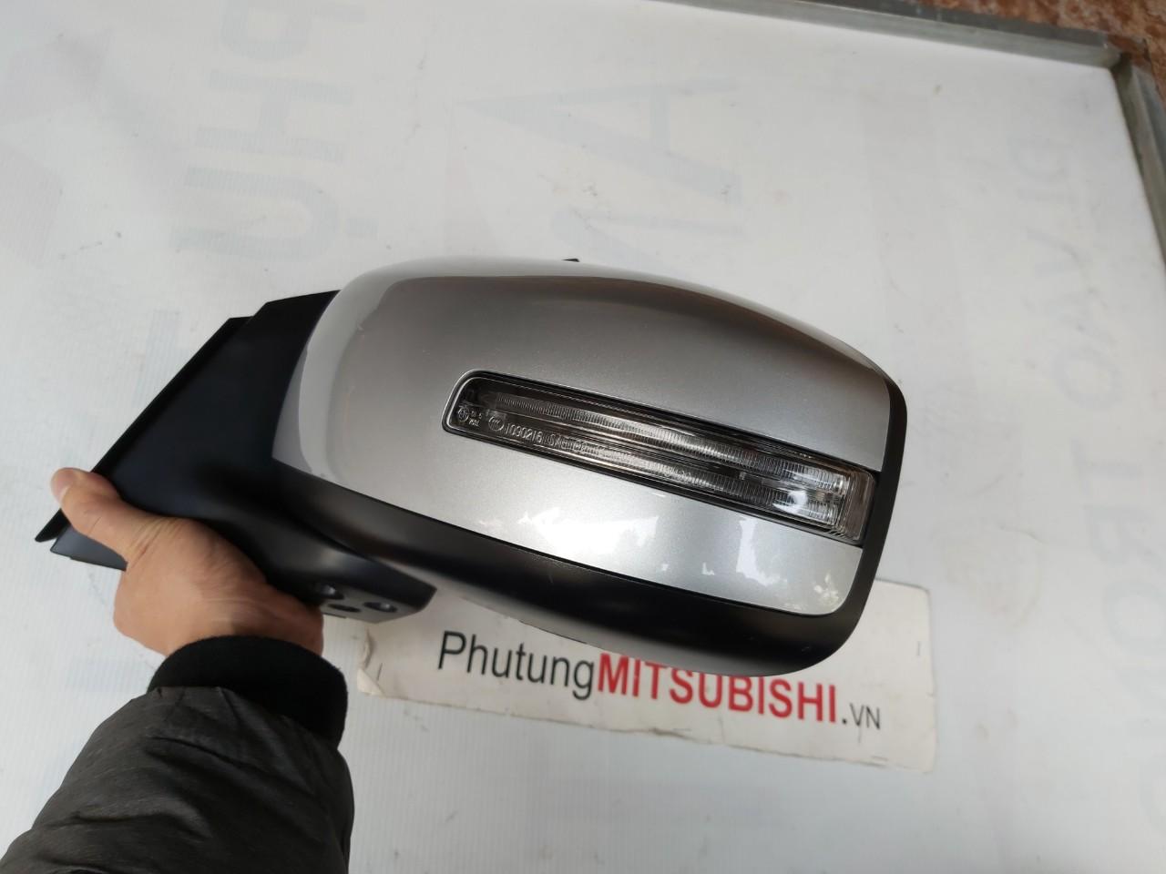 Gương chiếu hậu xe Mitsubishi Attrage
