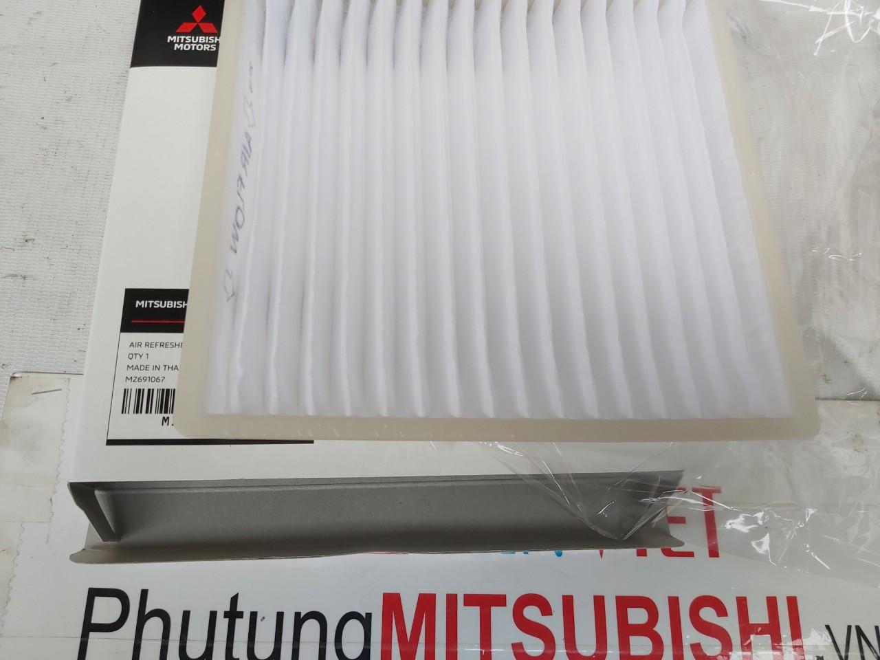Lọc gió điều hòa xe Mitsubishi Attrage