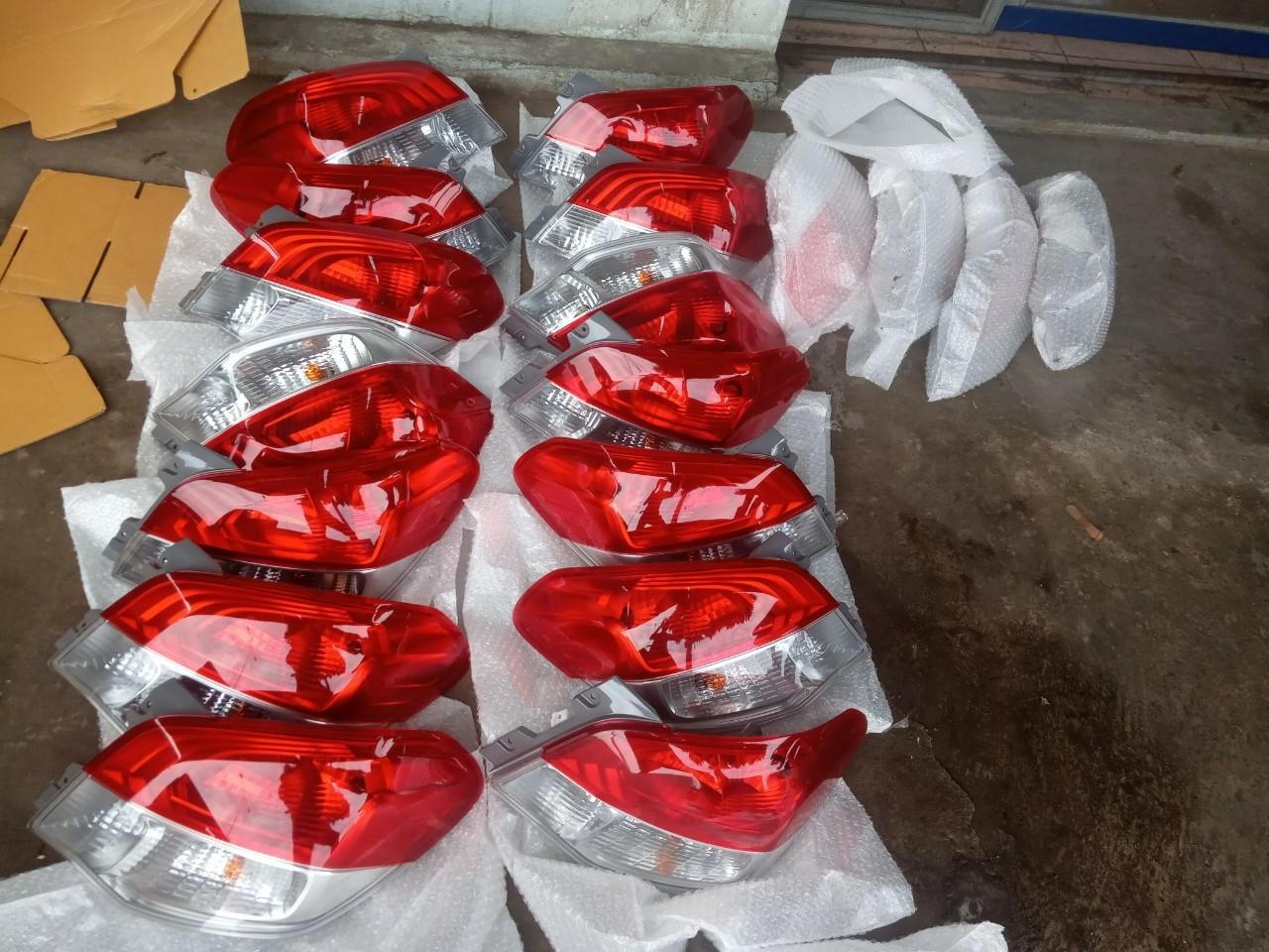 Đèn hậu xe Mitsubishi Attrage