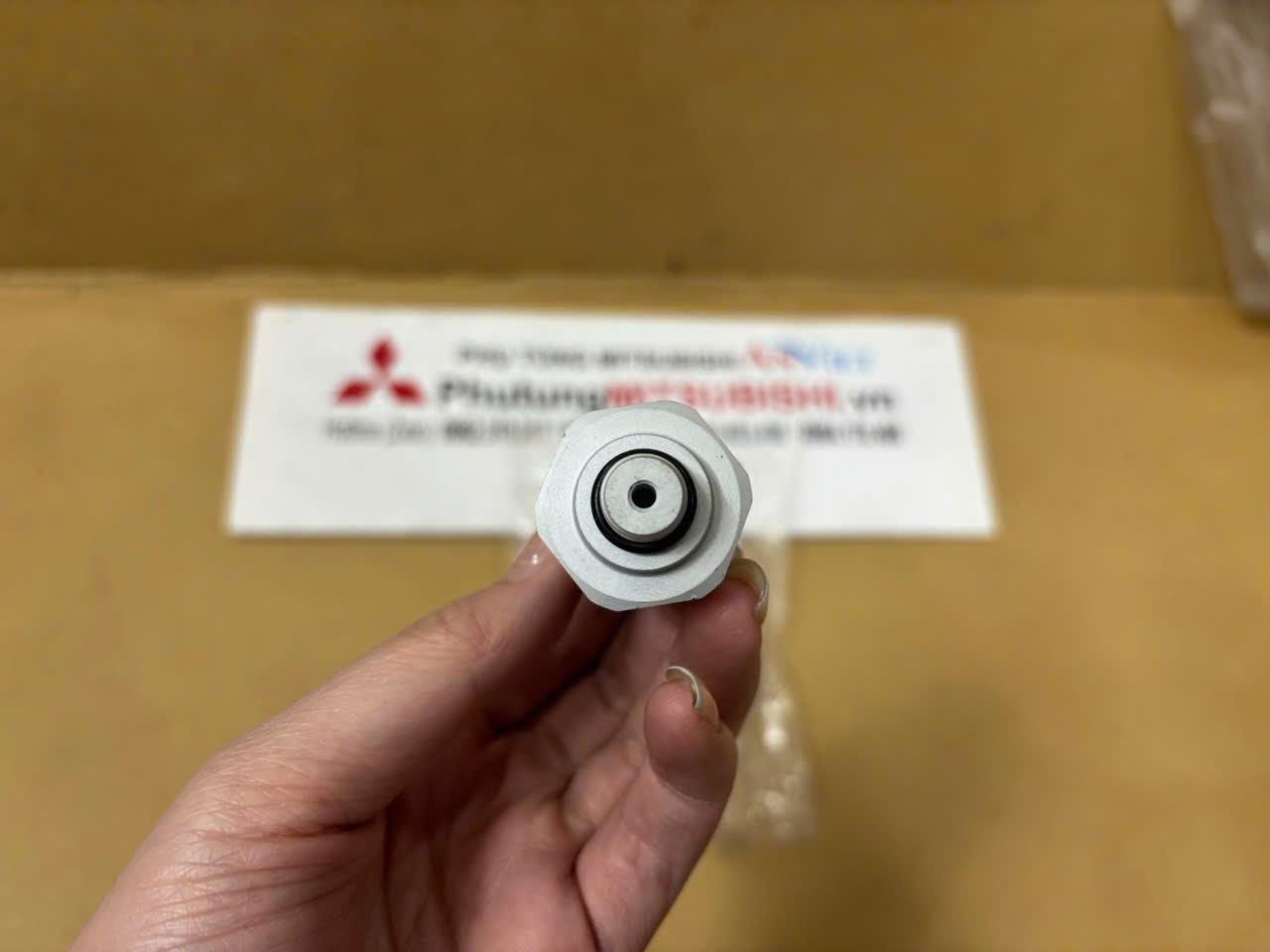 Cảm biến áp suất ga lạnh xe Mitsubishi Attrage