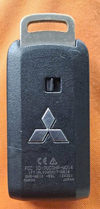 Chìa Khóa Xe Mitsubishi Attrage 2014 - 2026 , chìa khóa xe Attrage loại 3 nút bấm 8637B330 8637C288 434MHz ID47 OUCGHR-M014