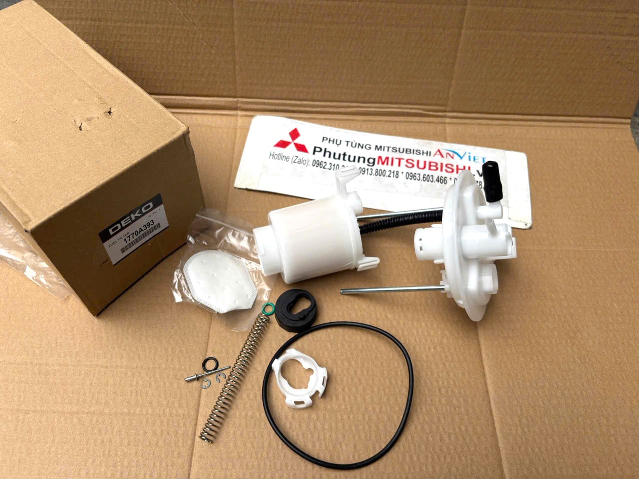 Cụm Lọc Xăng, Lọc Nhi&ecirc;n Liệu xe Mitsubishi Attrage