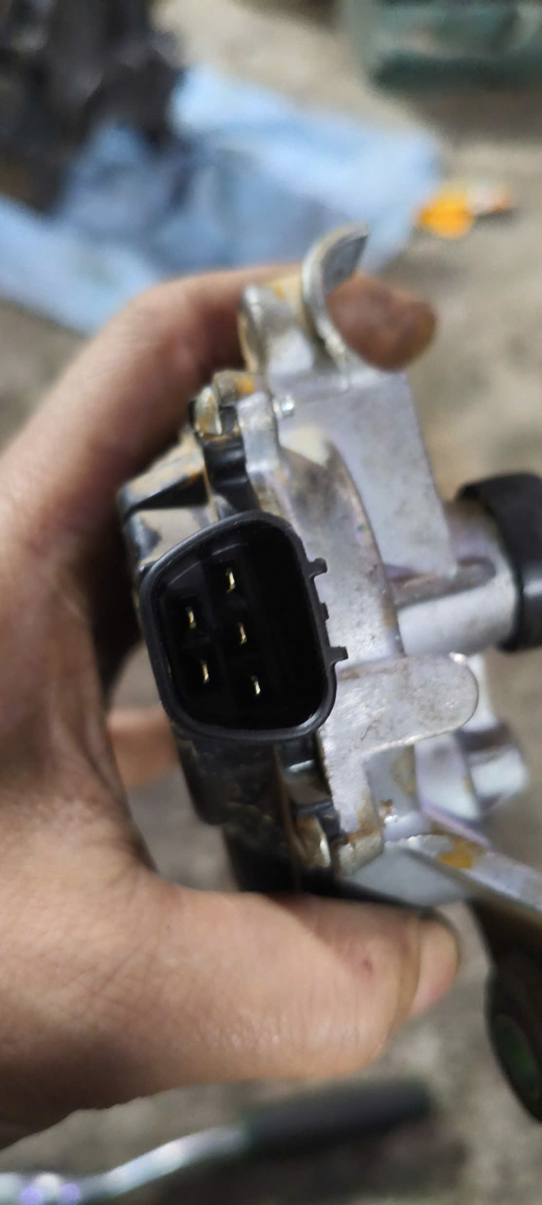 Mô tơ gạt mưa trước xe Mitsubishi Attrage hàng bãi