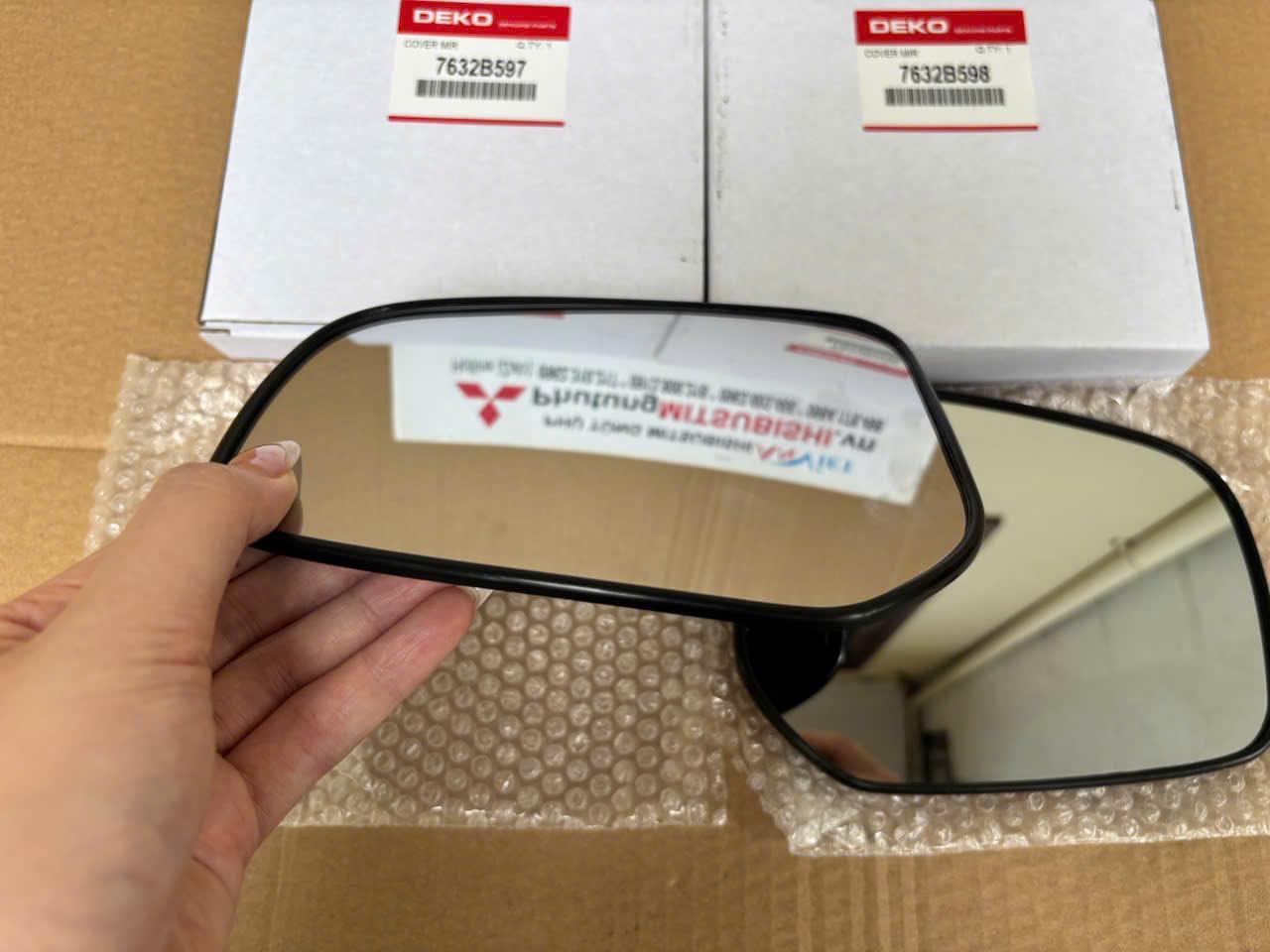 Mặt gương xe Mitsubishi Attrage và Mirage có sấy gương | hàng DEKO
