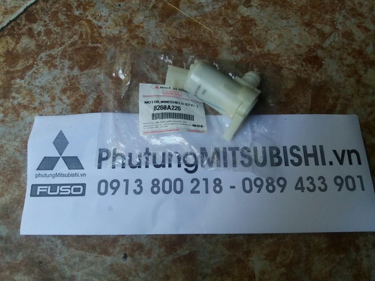 Mô tơ bơm nước rửa kính xe Mitsubishi Attrage