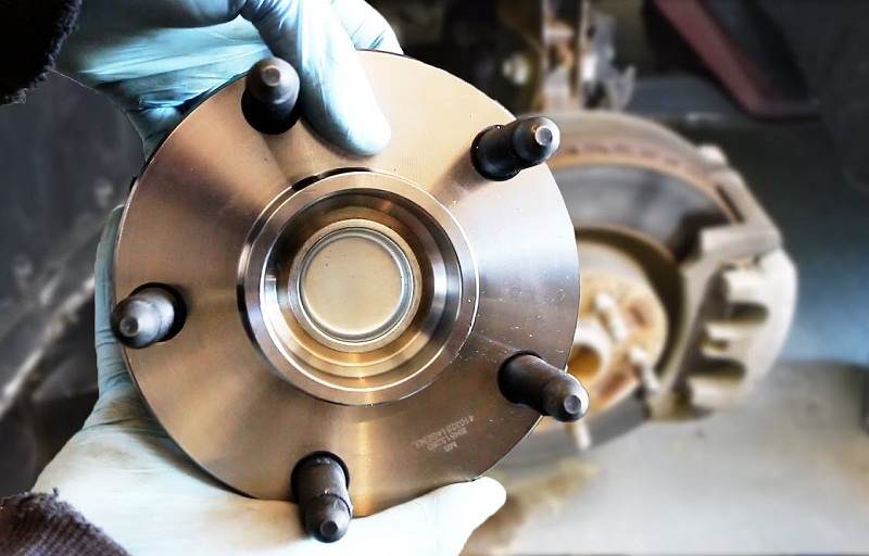 Hướng dẫn bảo dưỡng moay ơ ô tô định kỳ