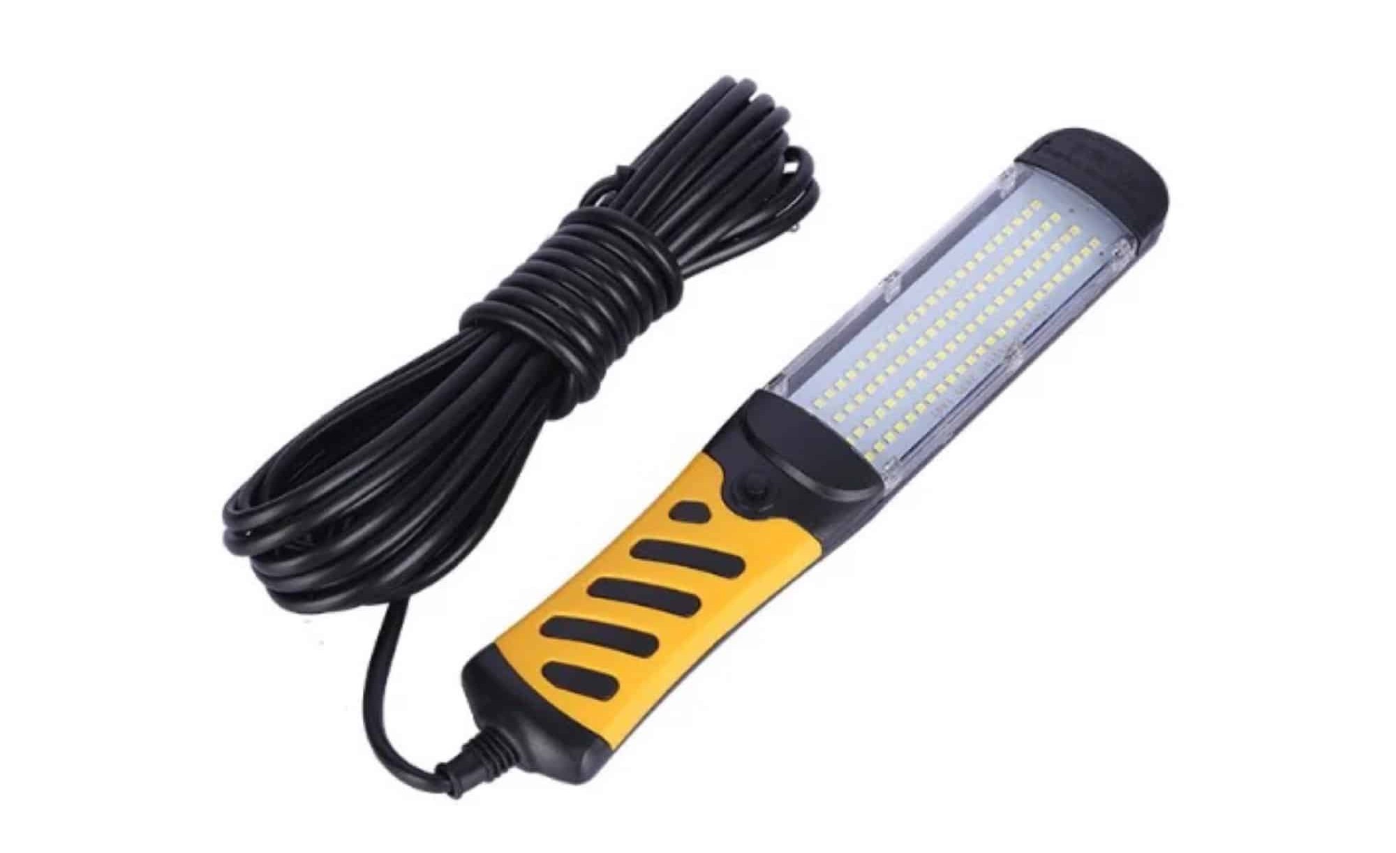 C&ocirc;ng cụ hỗ trợ: Đ&egrave;n pin soi gầm &ocirc; t&ocirc; chuy&ecirc;n dụng