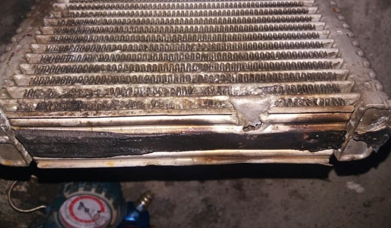 Khi nào bắt buộc phải thay mới dàn lạnh?