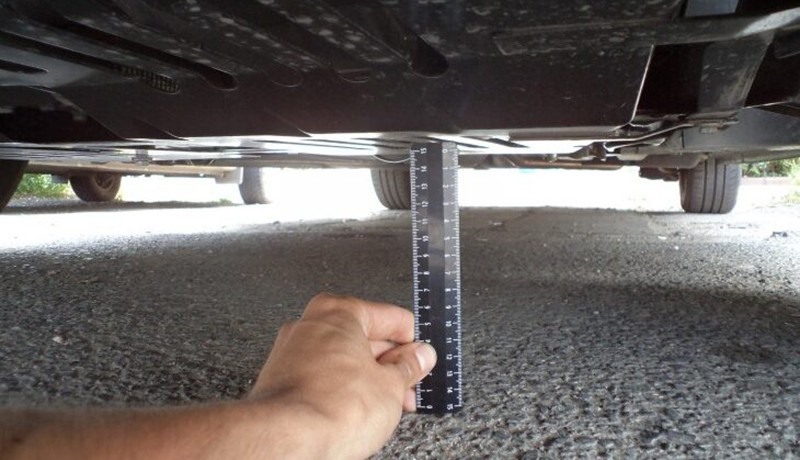 Hướng dẫn c&aacute;ch kiểm tra giảm x&oacute;c &ocirc; t&ocirc;