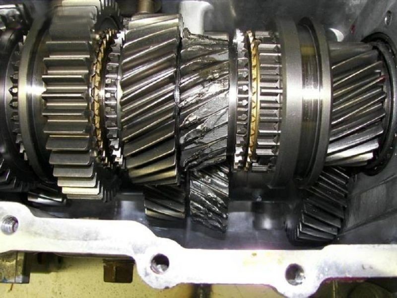 Các Dấu Hiệu Hỏng Hộp Số Tự Động