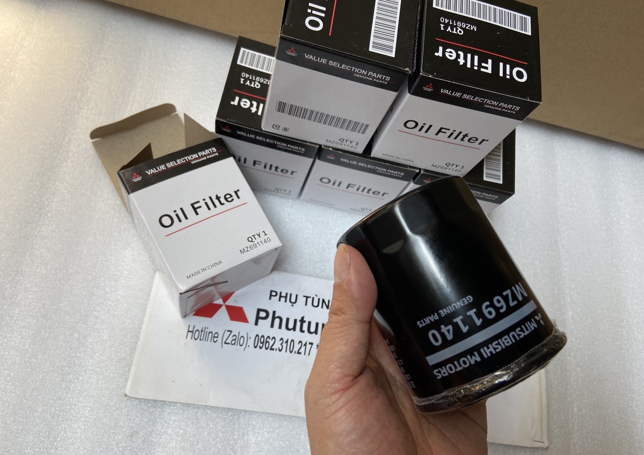 Lọc dầu, lọc nhớt động cơ xe Mitsubishi Destinator