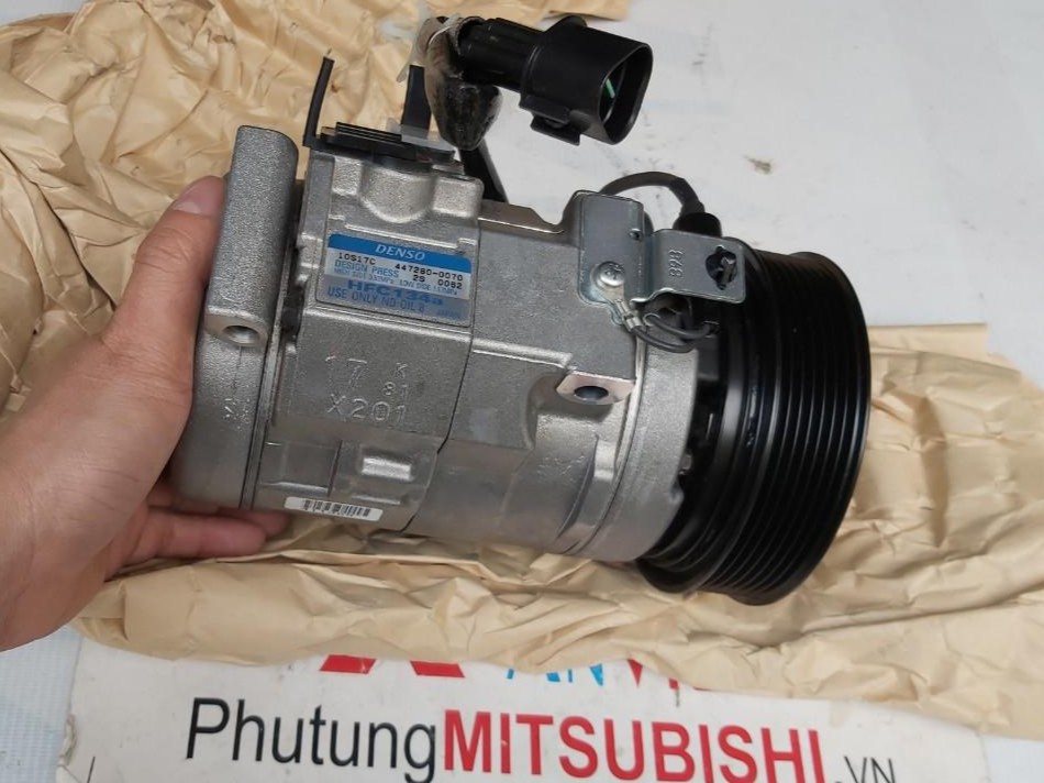 Lốc điều hòa ô tô Denso