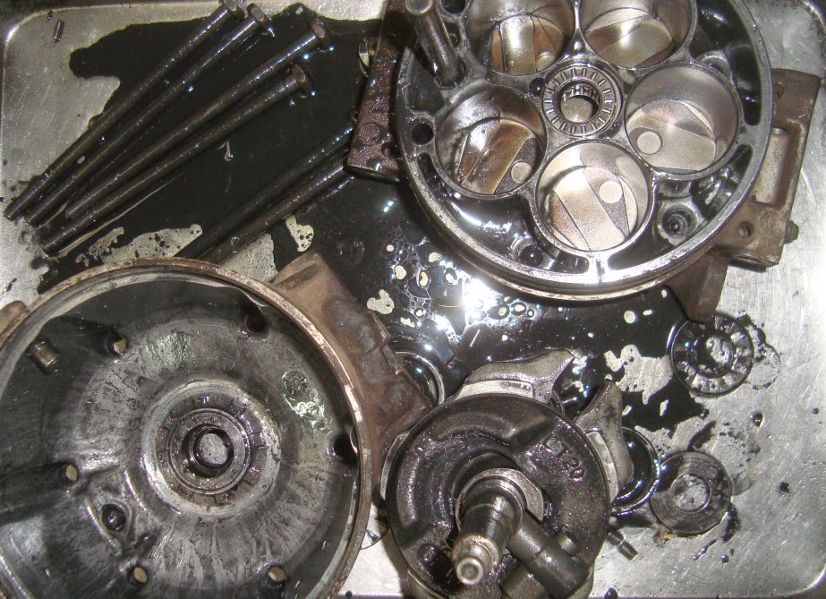 Khi nào bắt buộc phải thay lốc điều hòa ô tô?