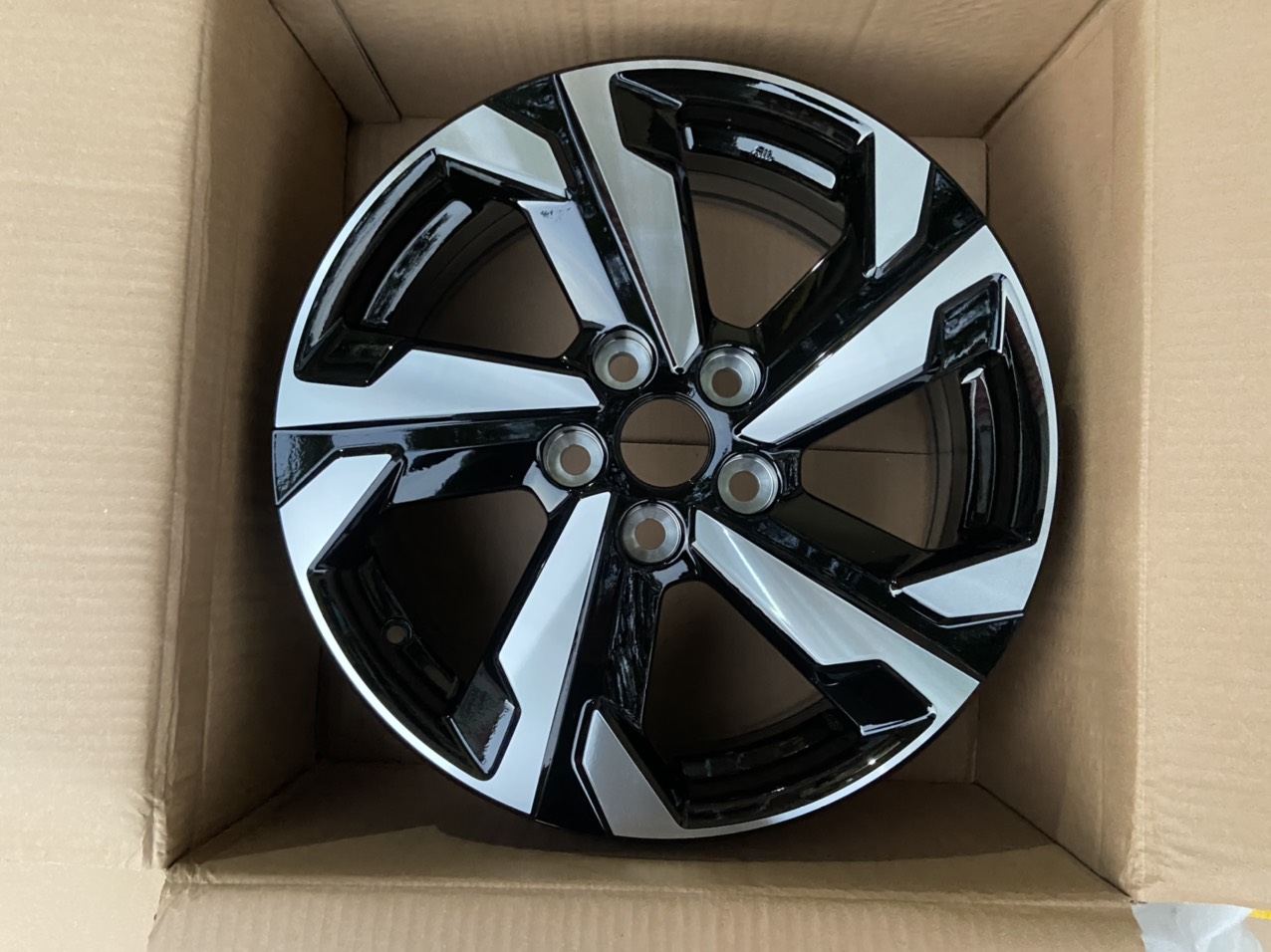 M&acirc;m xe &ocirc; t&ocirc; (Lazang &ocirc; t&ocirc;)