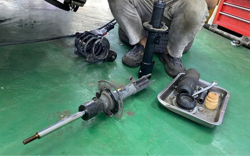 C&oacute; n&ecirc;n phục hồi giảm x&oacute;c &ocirc; t&ocirc; kh&ocirc;ng?