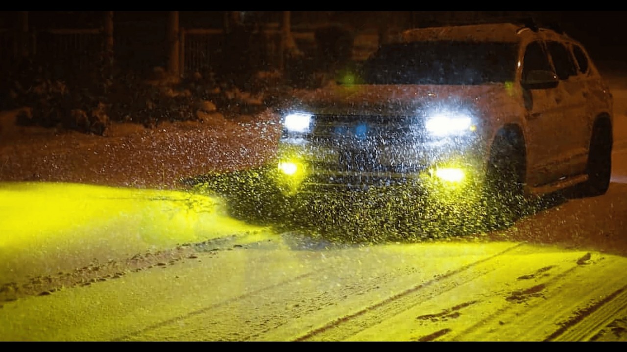 Quy định ph&aacute;p luật về đ&egrave;n gầm xe &ocirc; t&ocirc; mới nhất