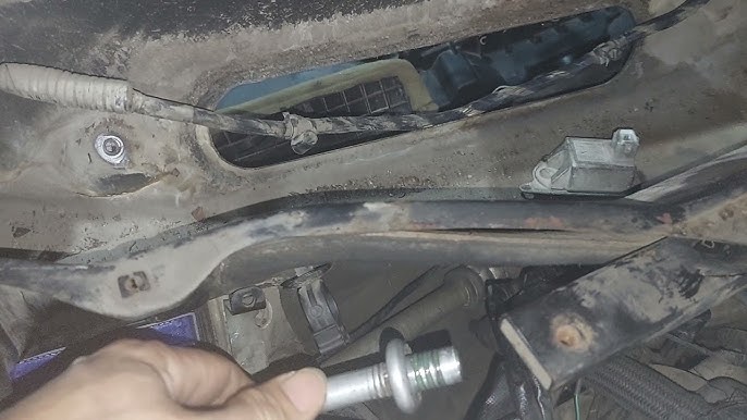 Có thể vệ sinh van tiết lưu ô tô được không?