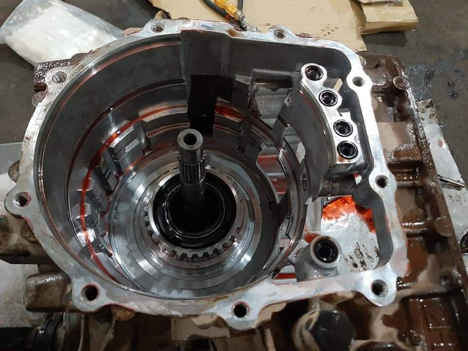 Hộp Số Ô Tô Kêu Cạch Cạch hoặc Kêu Rít