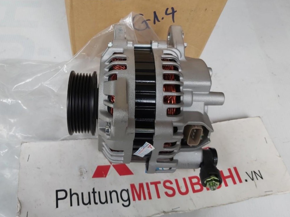 M&aacute;y ph&aacute;t điện &ocirc; t&ocirc; gi&aacute; bao nhi&ecirc;u tiền?